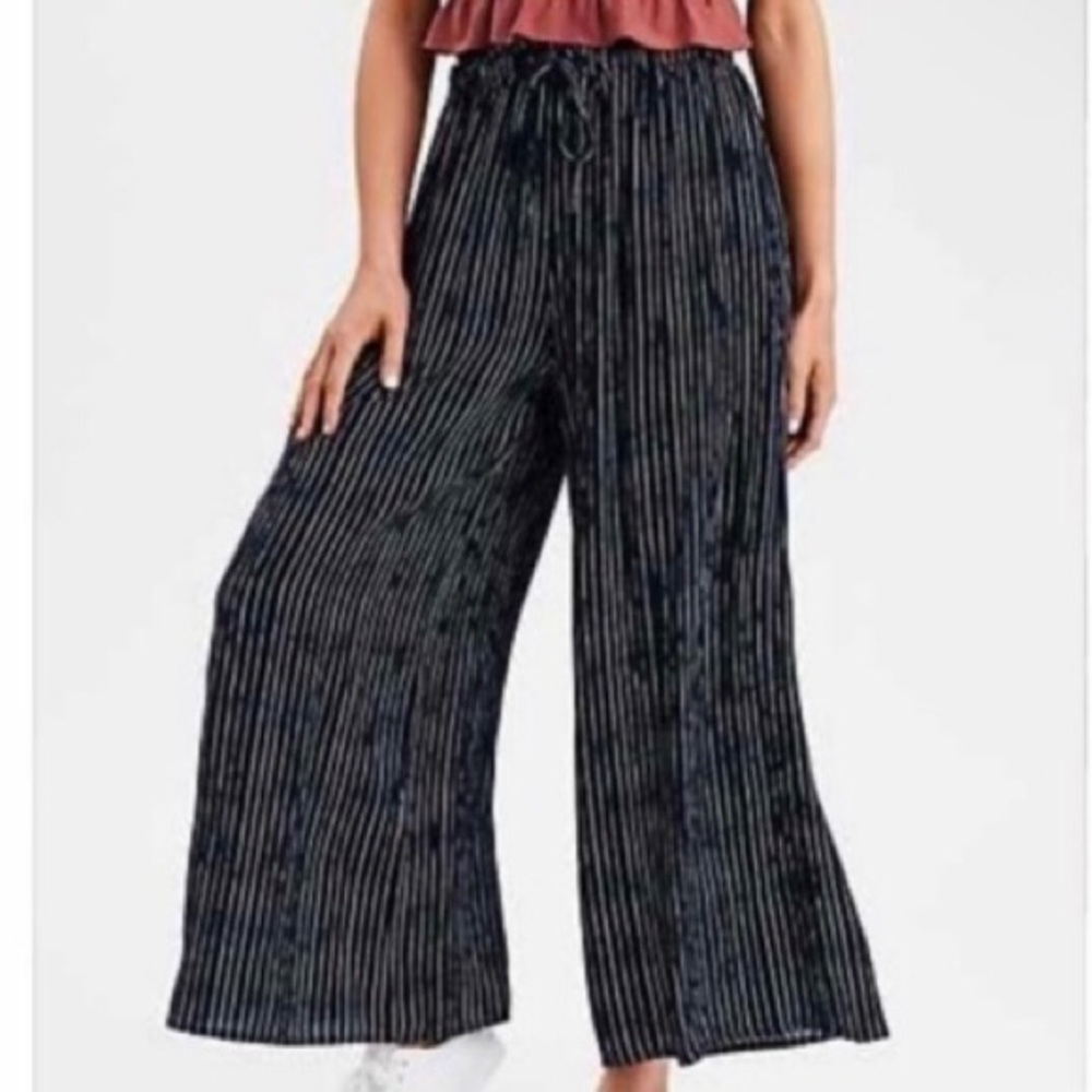 AE - Wide-Leg Palazzo Striped Pants